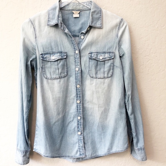 J. Crew Tops - J.Crew • Keeper chambray shirt